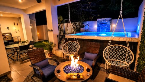 Relaxing wine Country Retreat w/ Jacuzzi + Firepit