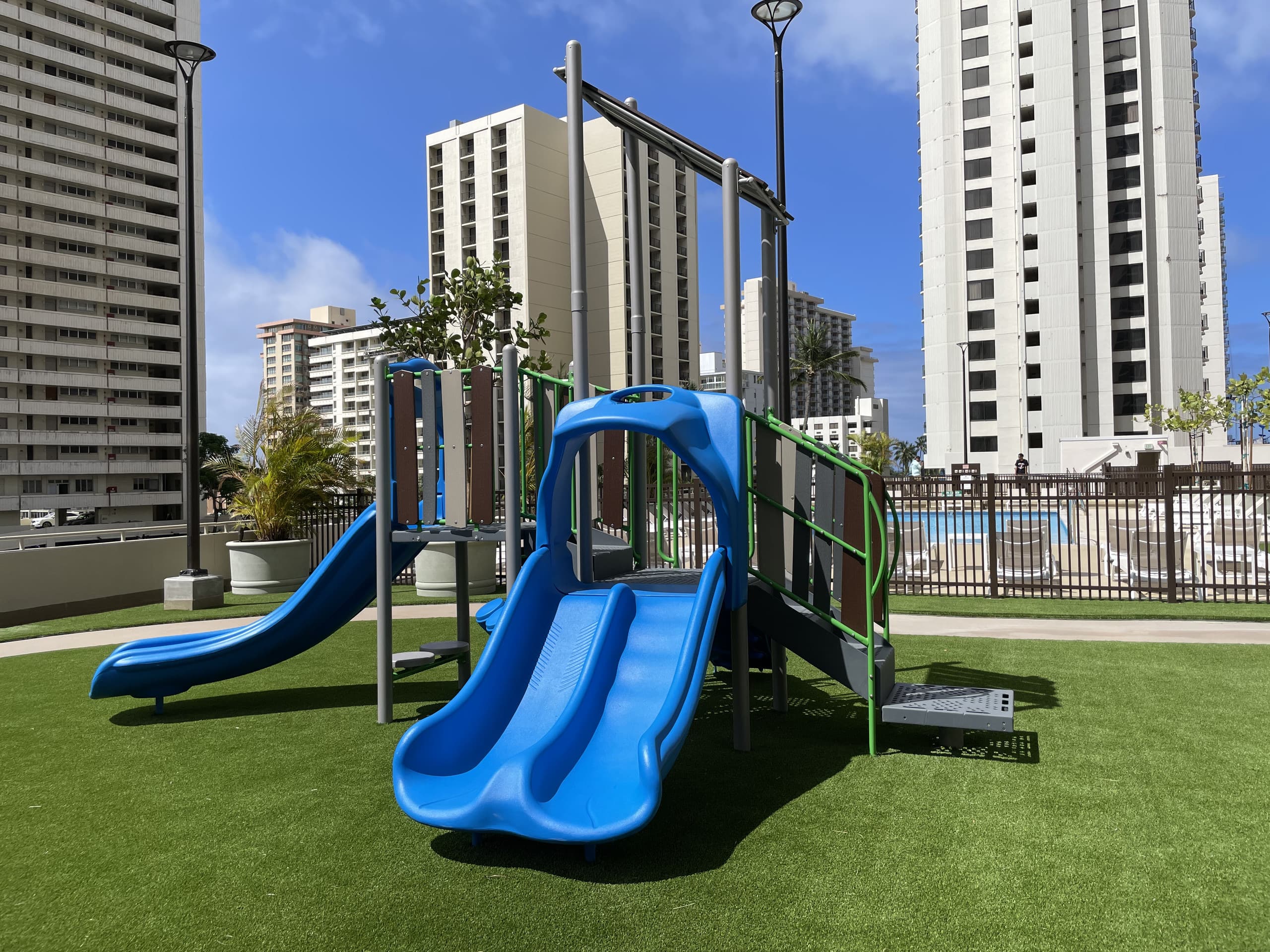 Condo in Honolulu · ★4.94 · 1 bedroom · 2 beds · 1 private bath - Image 35