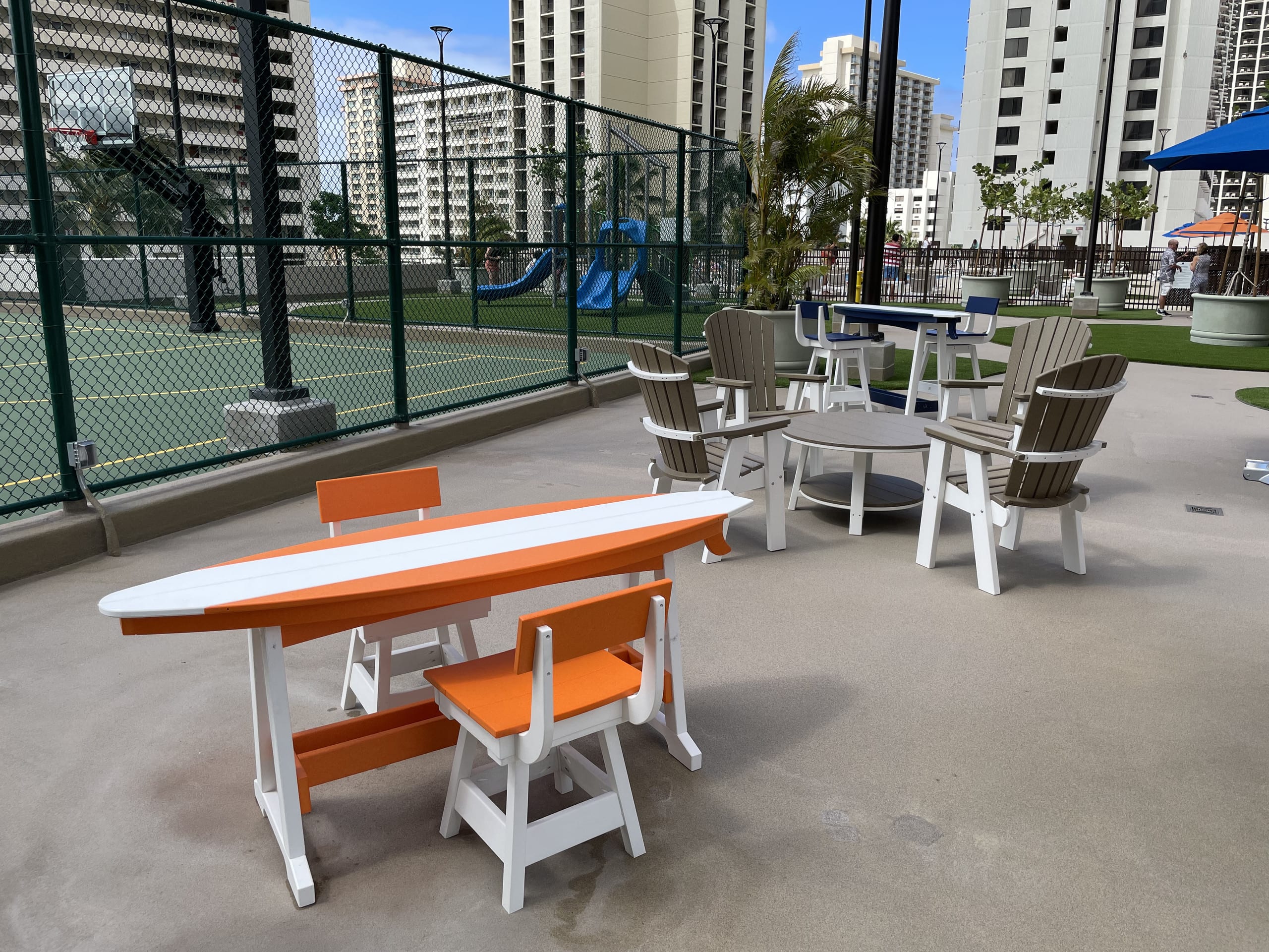 Condo in Honolulu · ★4.94 · 1 bedroom · 2 beds · 1 private bath - Image 40