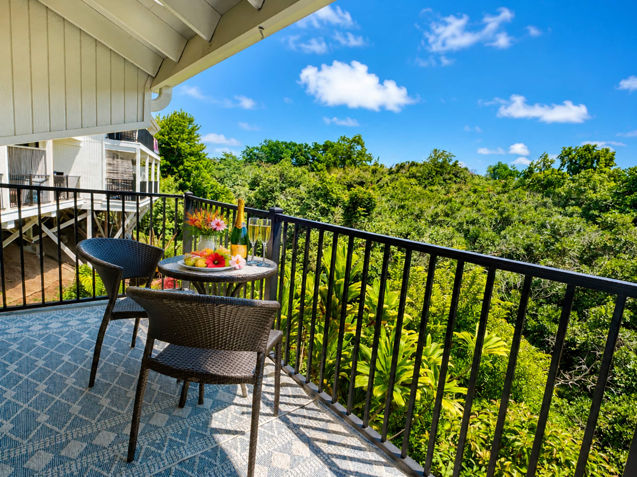 Condo in Princeville · ★4.99 · Studio · 1 bed · 1 bath - Image 3