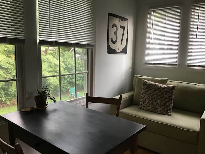 Apartment Directly Across From Denison University - Granville