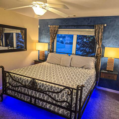 Romantic Mountain Escape: Near Glenwood Springs
