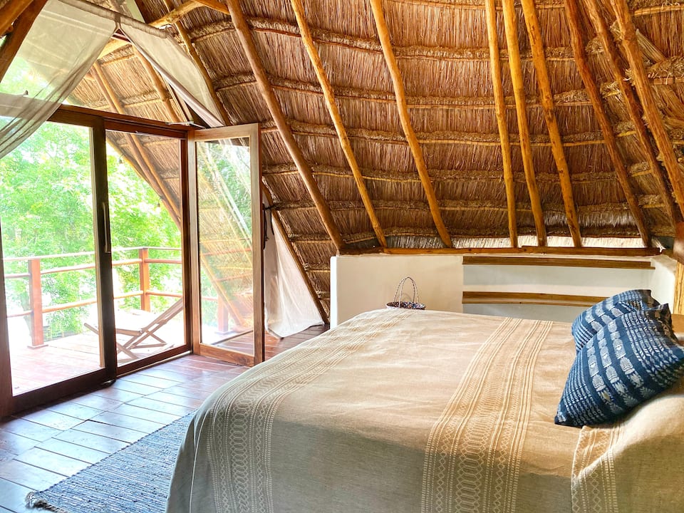 A palapa casita on the Bacalar Lagoon, Bacalar, Quintana Roo, Mexico, photo 6 of 10