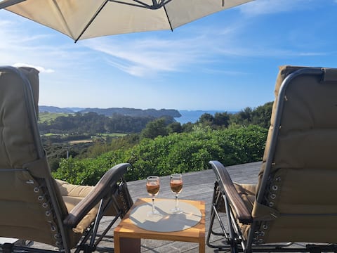 Bird's Nest - Straw-bale Studio at Hot Water Beach