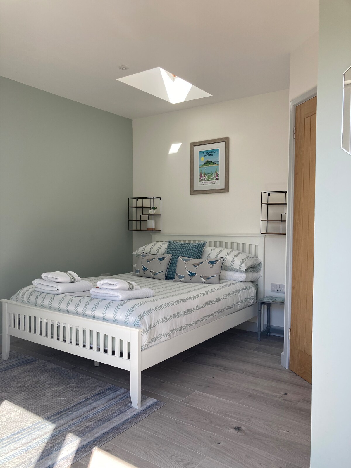 Top Airbnb: Self contained annexe private door and own decking in Cornwall