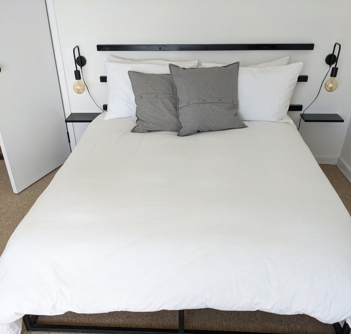 საძინებელი 1