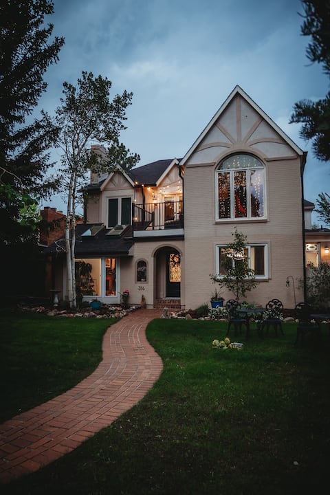 Ideal Stay for Frontier Days-10 min walk to gate