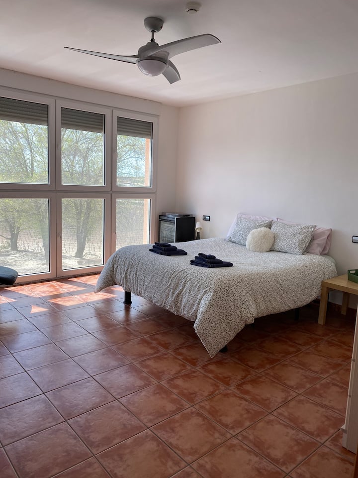 غرفة النوم 2