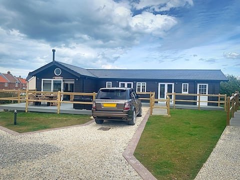 The Bay, Luxury Beach House, Beach & Pool Access