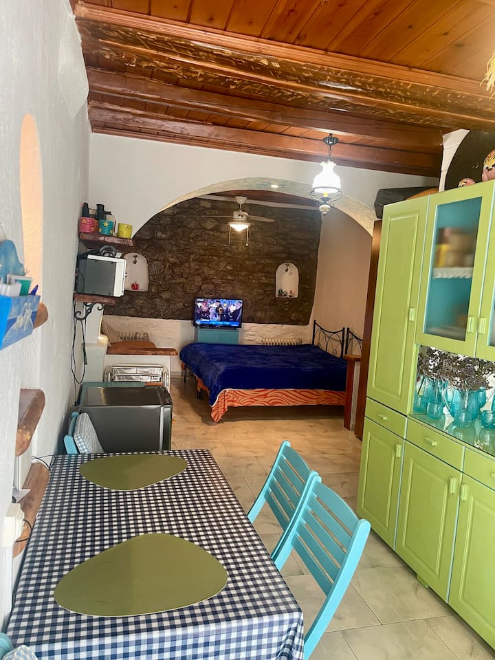 Cozy Traditional Mykonian House