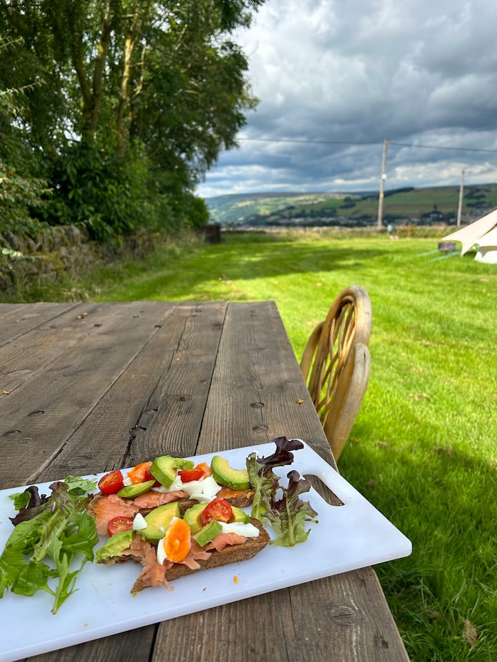 Hob Hey Hideaways Glamping Experience (Bell Tent) - Halifax
