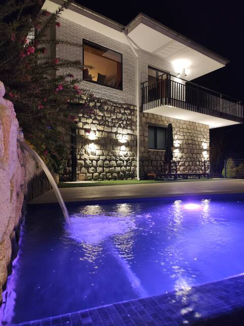 Los Barrios Navaluenga. 3 bedrooms. Vut-AV-581