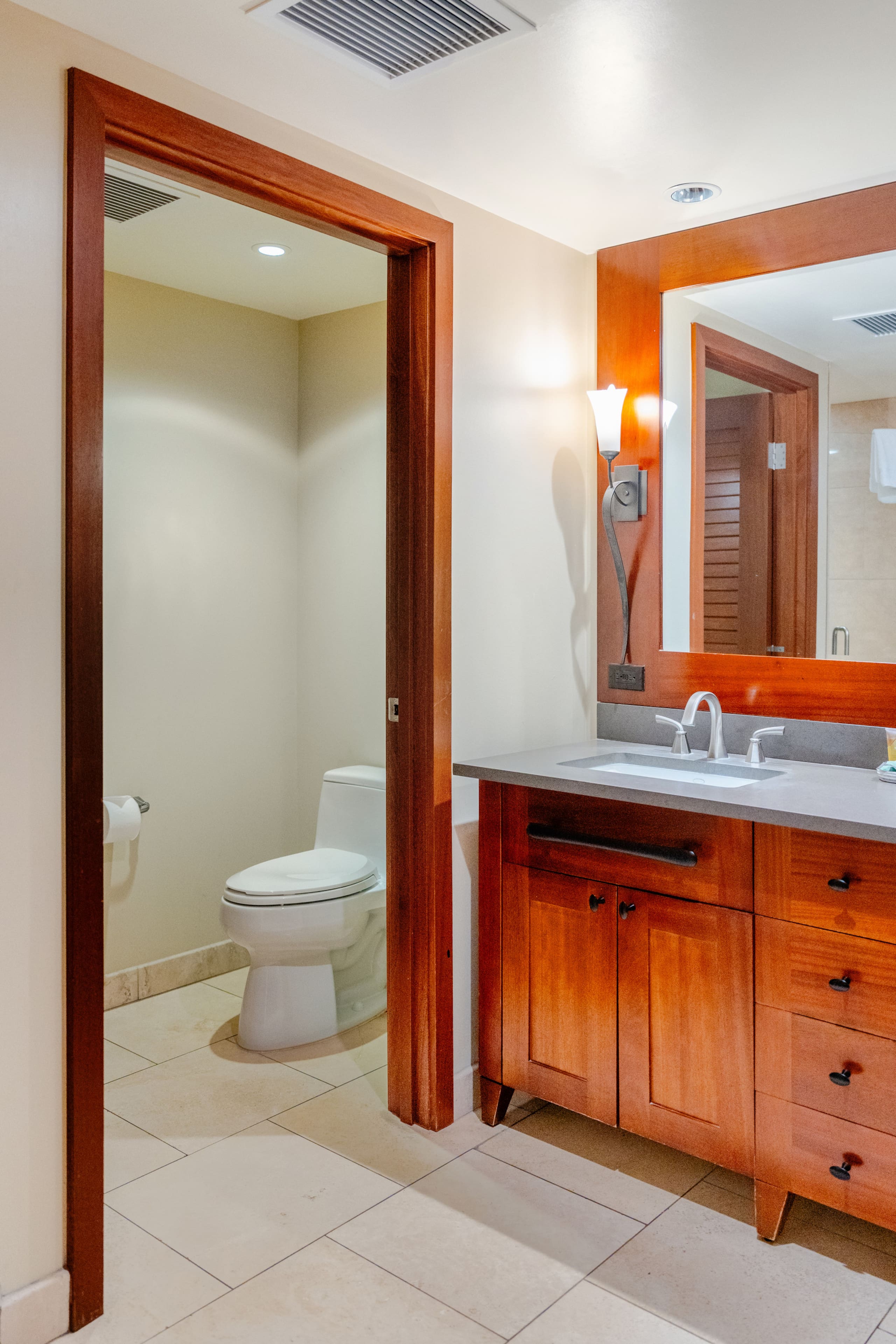 Condo in Kapolei · ★4.85 · 2 bedrooms · 4 beds · 2 private baths - Image 25