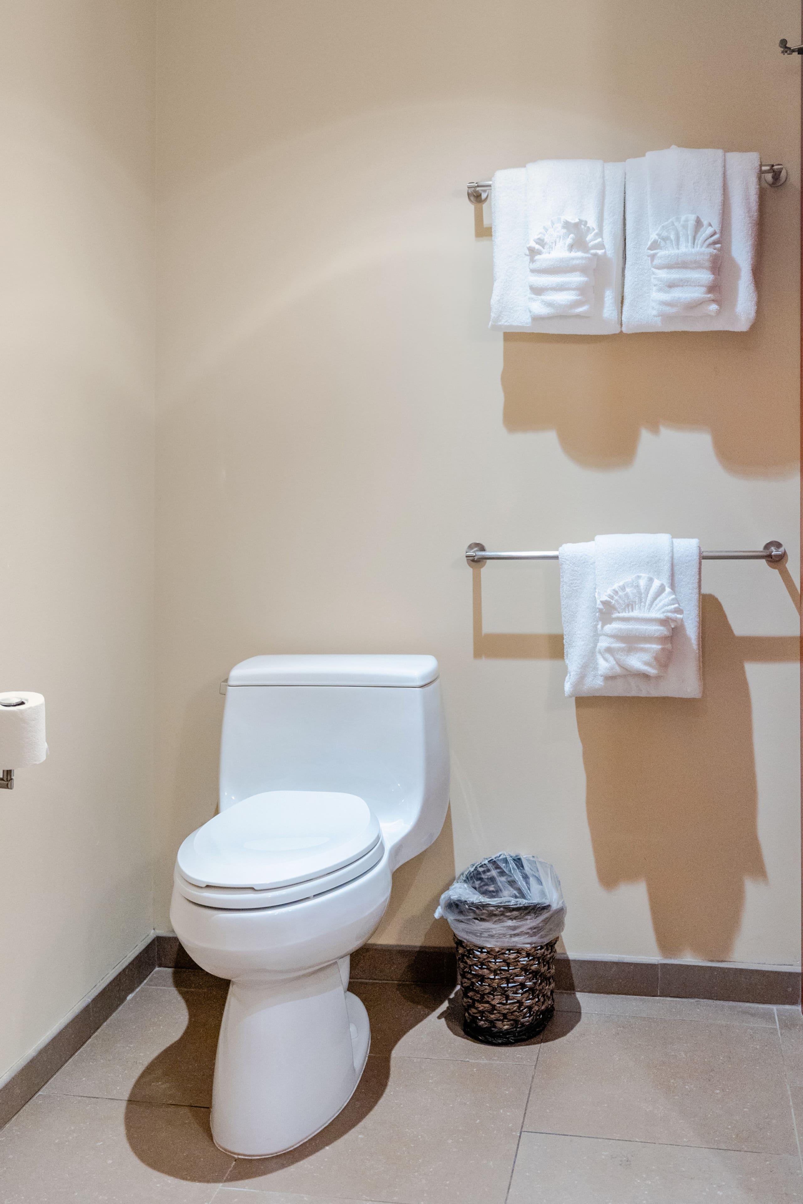 Condo in Kapolei · ★4.85 · 2 bedrooms · 4 beds · 2 private baths - Image 24