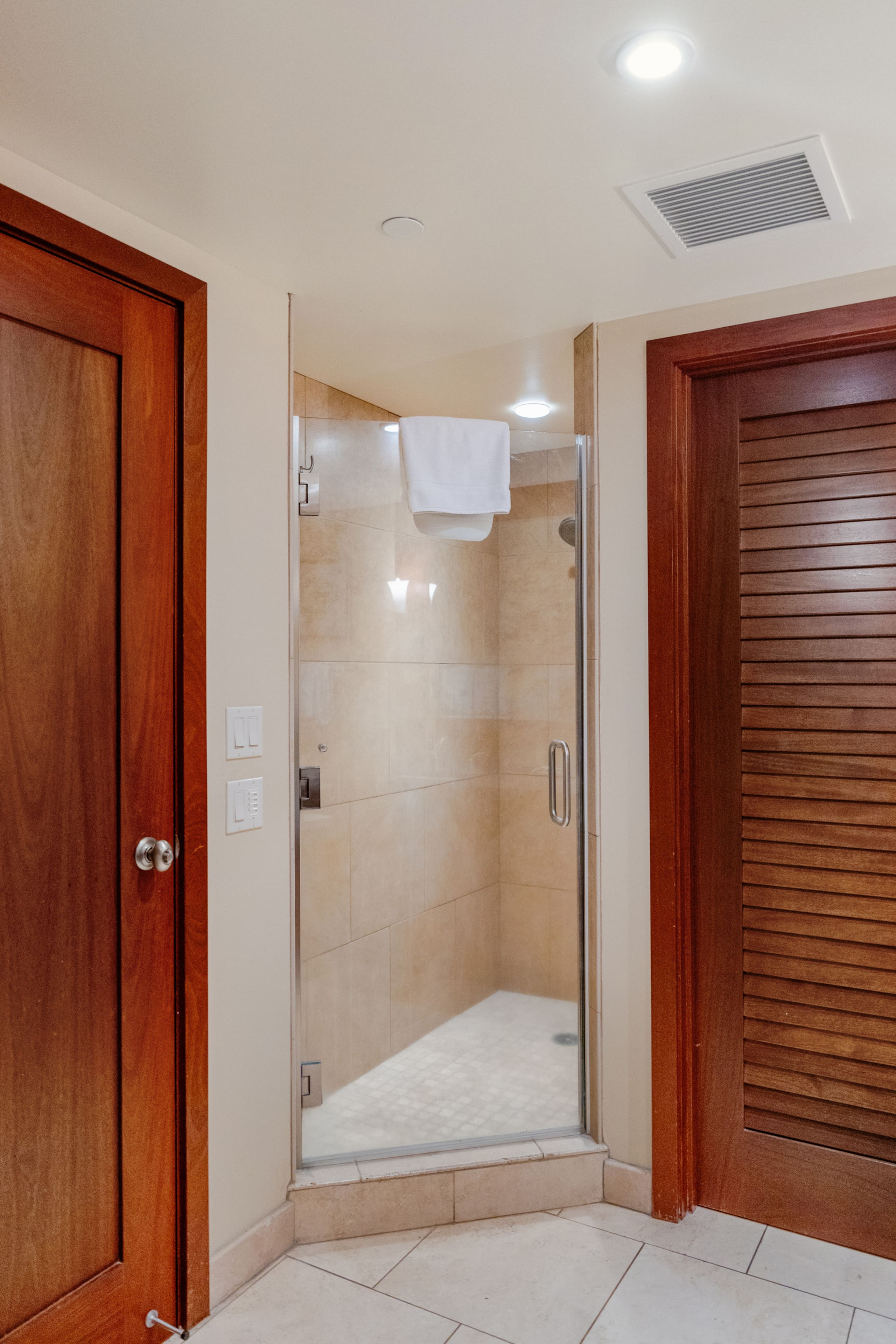 Condo in Kapolei · ★4.85 · 2 bedrooms · 4 beds · 2 private baths - Image 16