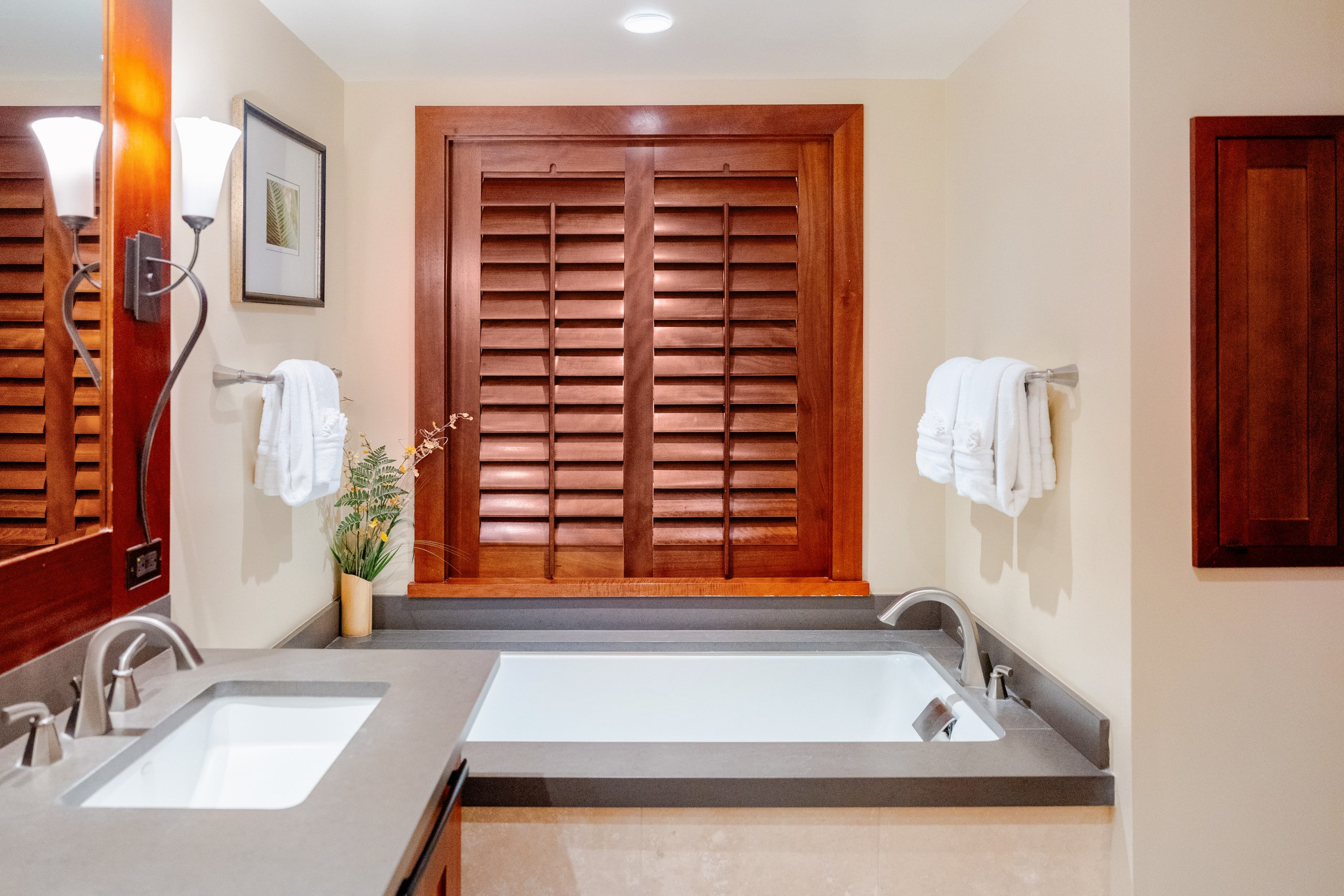 Condo in Kapolei · ★4.85 · 2 bedrooms · 4 beds · 2 private baths - Image 14
