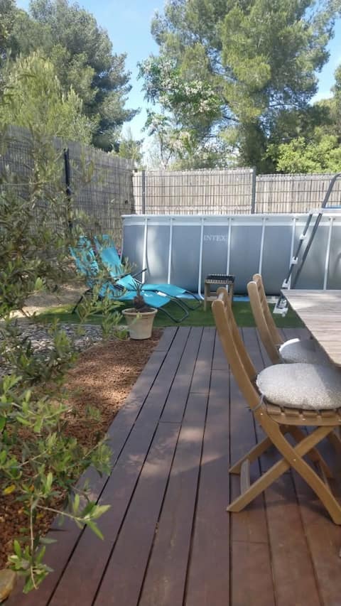 80 m2 house with air conditioning, pool and 3 bedrooms