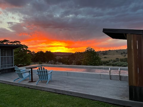 Olive Grove couple's getaway with amazing views