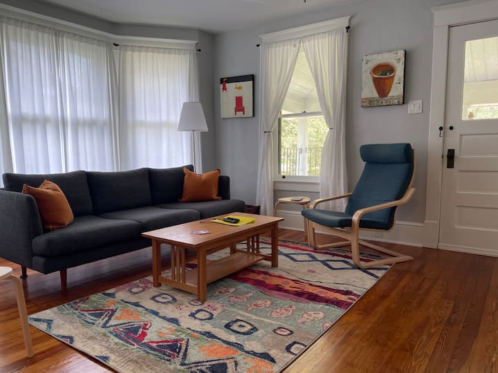 The Aerie, Second Story Flat, Historic District - Sanford, FL