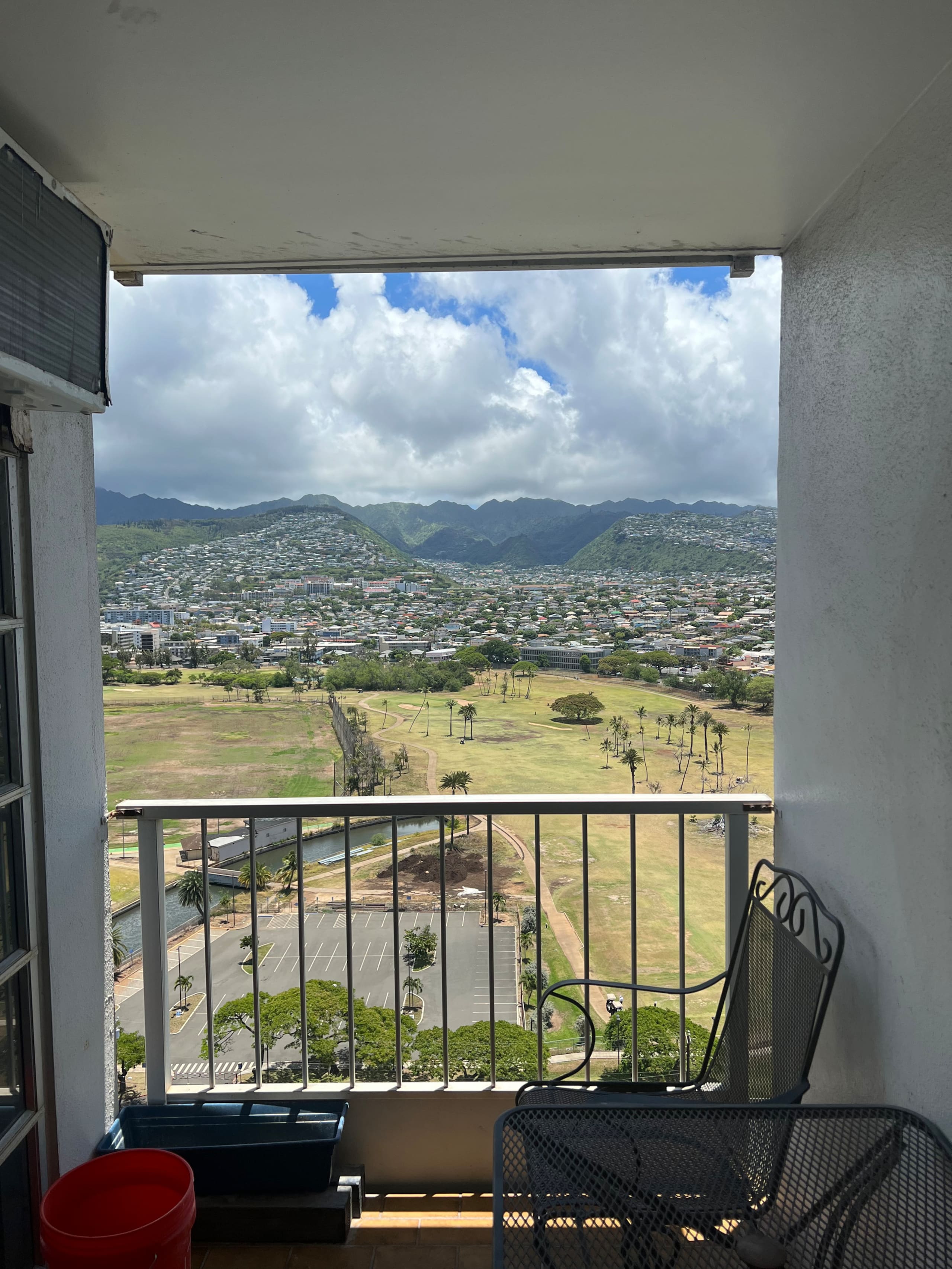 Condo in Honolulu · ★4.89 · 1 bedroom · 2 beds · 1 private bath - Image 14
