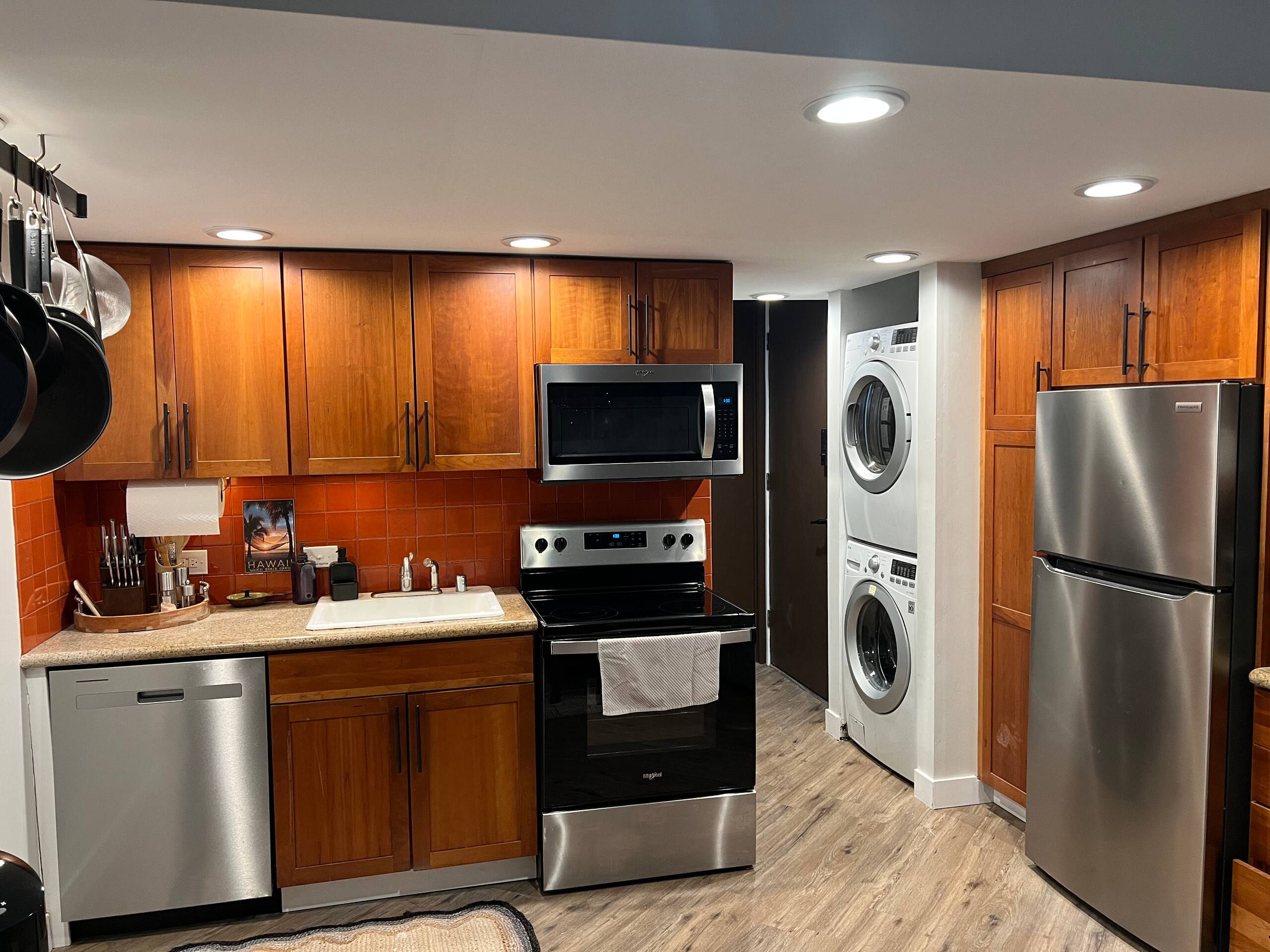 Condo in Honolulu · ★4.89 · 1 bedroom · 2 beds · 1 private bath - Image 5