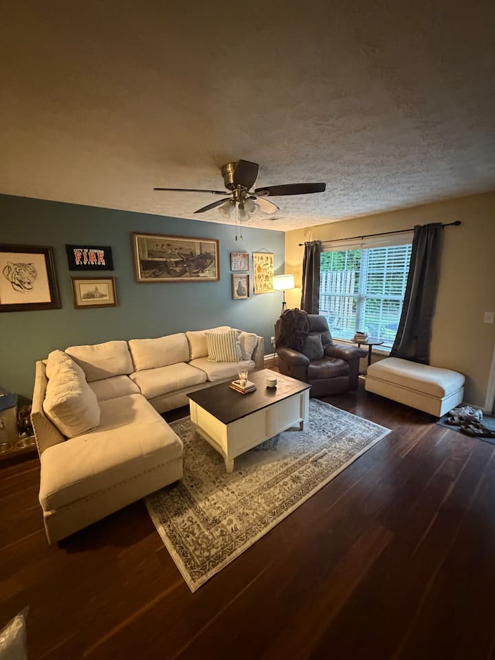 Cozy Auburn Townhouse (Updated Photos To Come!!) - The Preserve, Auburn