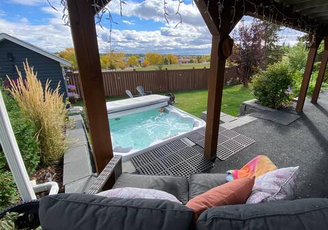 Modern Classy Suite Pet-Friendly w/Hot-tub