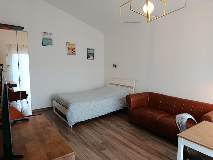 Maisonnette Climatisée De 30m2 Pour 2 Personnes - Eysines
