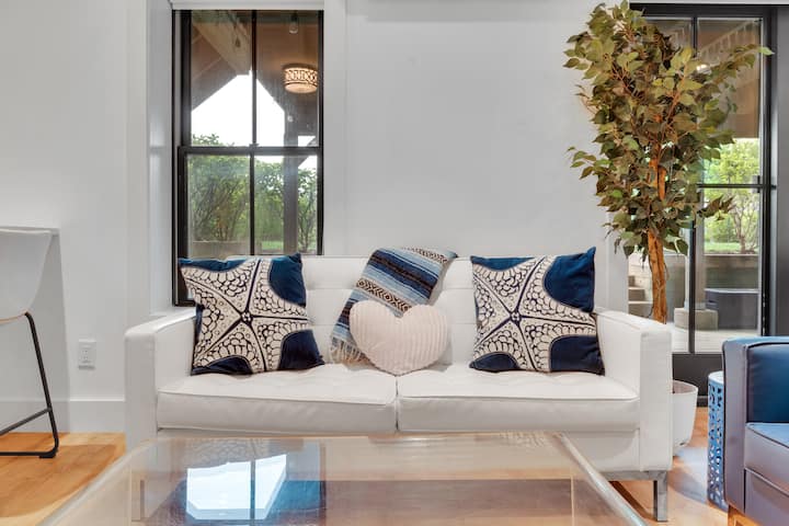 Boutique Garden Apartment With Great Location - Nantucket, MA