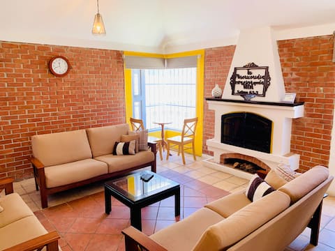 Colonial-style house with 5 bedrooms