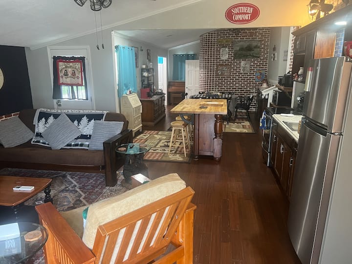 Southern Comfort Cabin (Smokey Mountain Retreat) - Norris Lake, TN