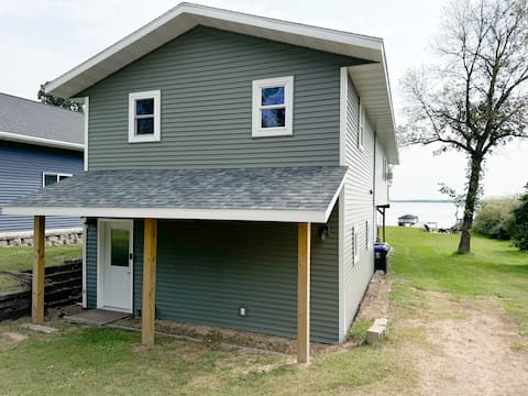 3BR fam friendly cottage on Shawano Lake