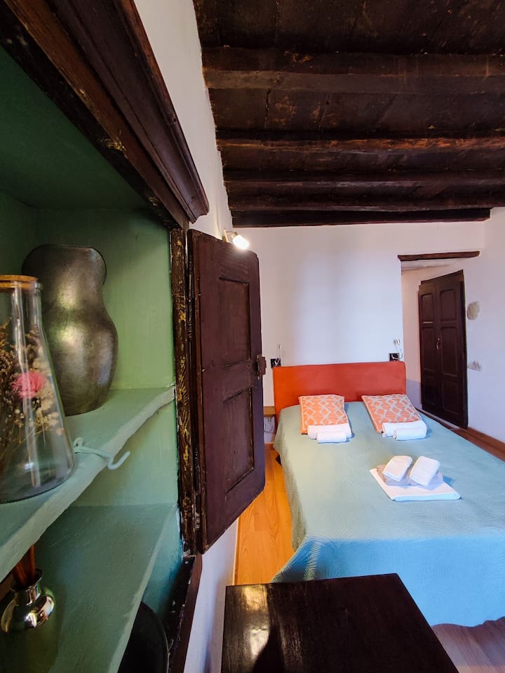 საძინებელი 1