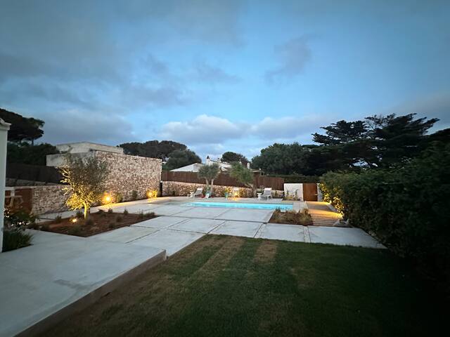 Bini Paca gallery image 3