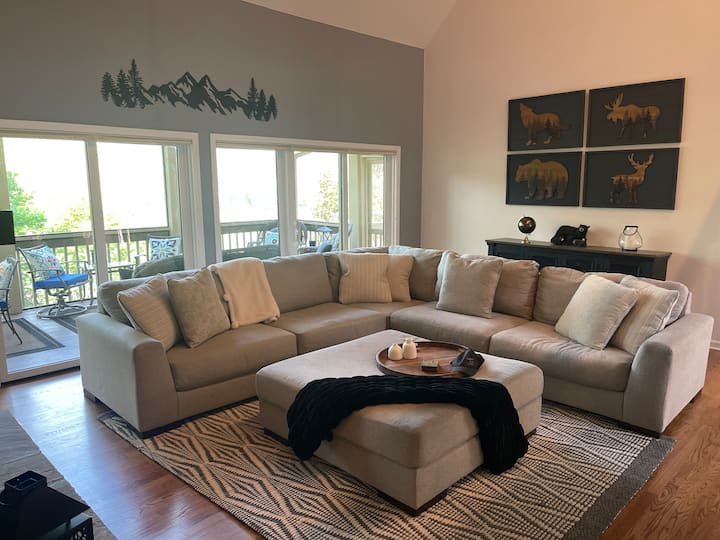 Spacious Home W/rumbling Bald Resort Amenities - Lake Lure, NC