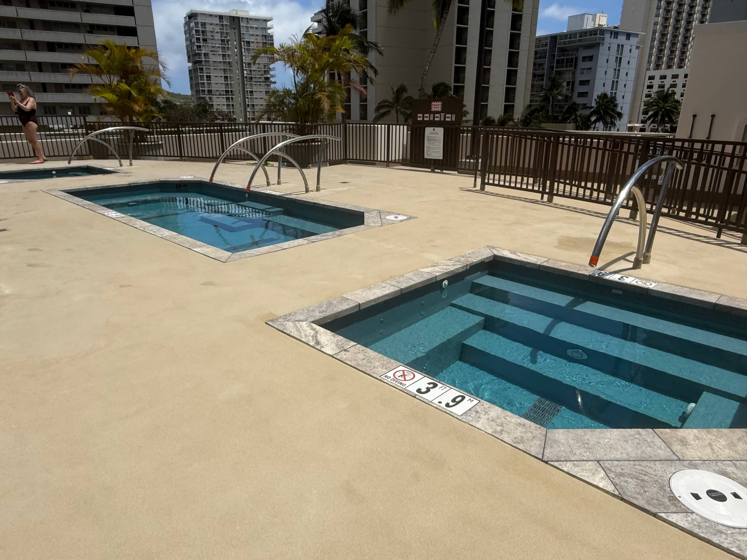 Condo in Honolulu · ★4.94 · 1 bedroom · 2 beds · 1 private bath - Image 19