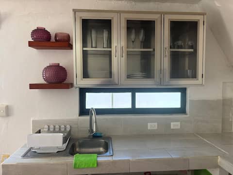 Successful Airbnb property: N. Comfortable furnished one-bedroom apartment in Supermanzana 74