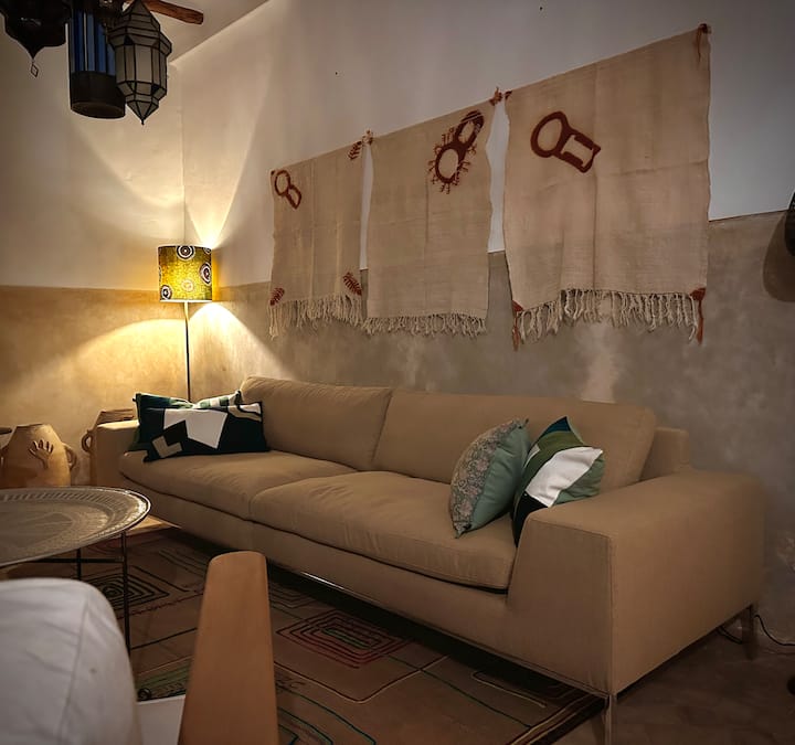 Riad De Charme Au Calme, Piscine Rooftop Chauffée - Maroc