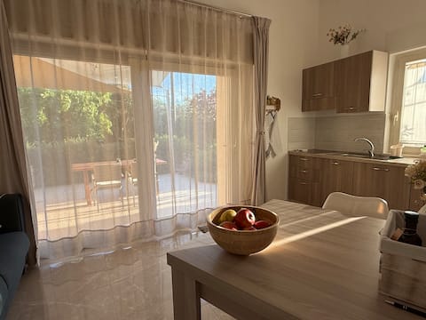 Top Airbnb: Dimore del Conte | Exclusive Villa & Jacuzzi in Locorotondo