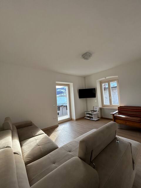 House in the mountaine with garage . Villa Albina