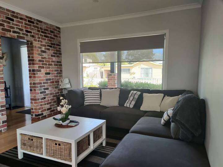 Beauty On Tamar Bright Spacious Home Top Location - Beauty Point