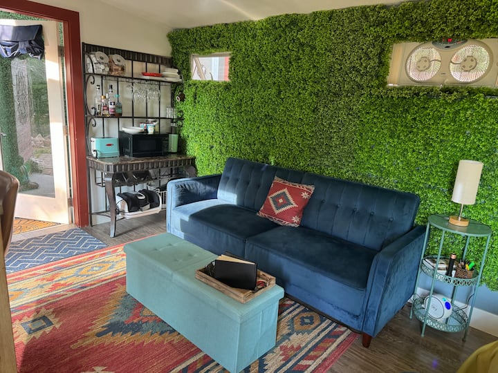 Couch/Futon (please let us know if you need extra linens, blankets, and pillows.