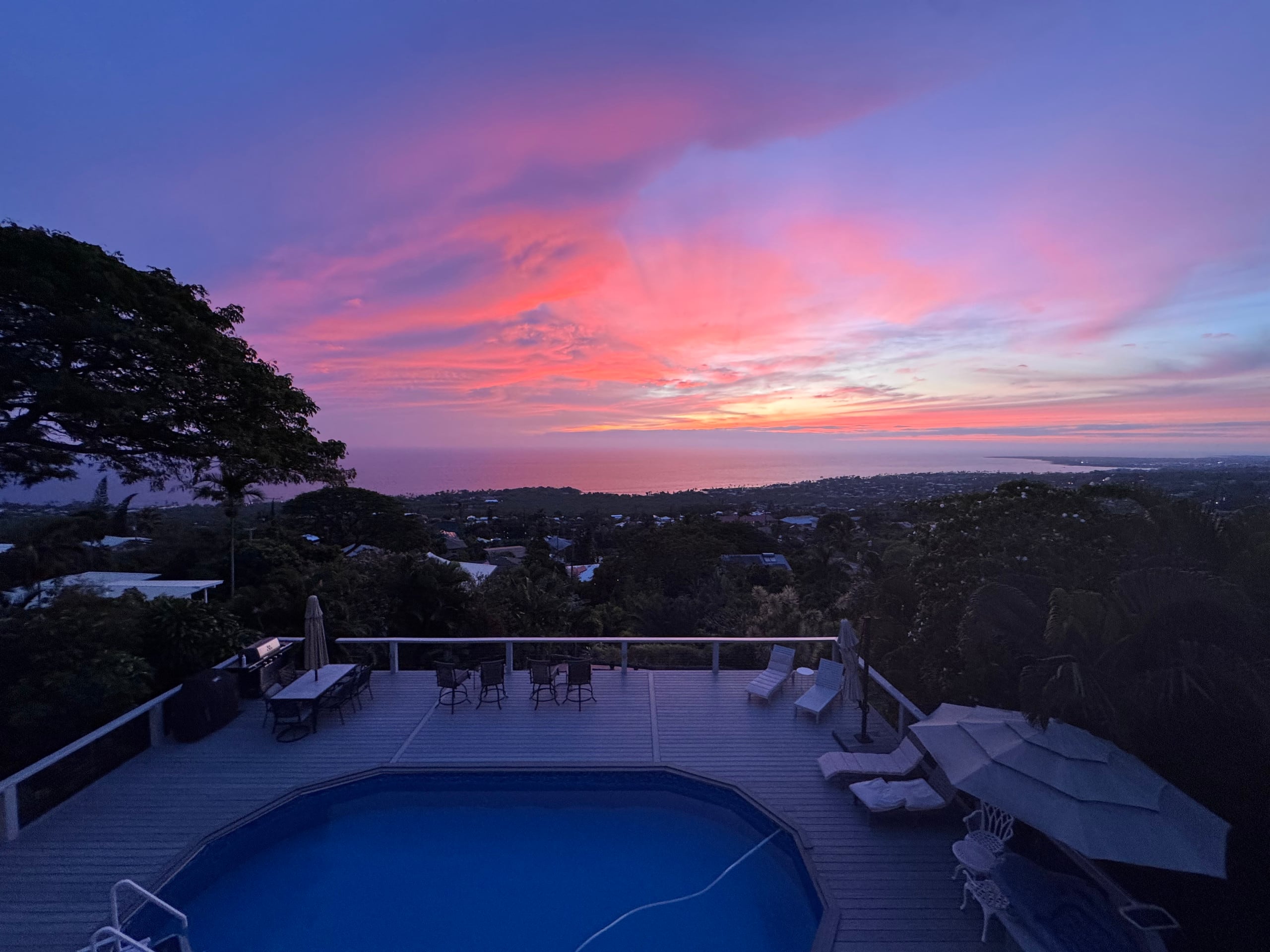 Kona Suite | Pool, Beach Gear & Aloha Hospitality - Photo 8