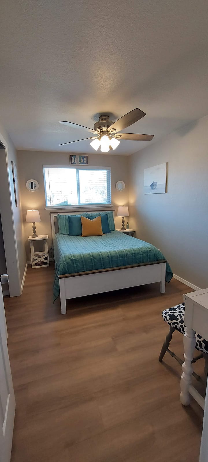 Double bedroom with double bed and desk