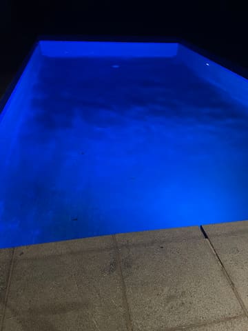 Hampton’s Hidden Gem, Pool, Beaches, Entire home.