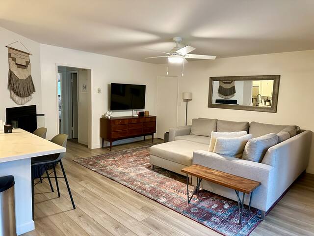 Ashland Paradise! Walk to the BEACH & Main Street!