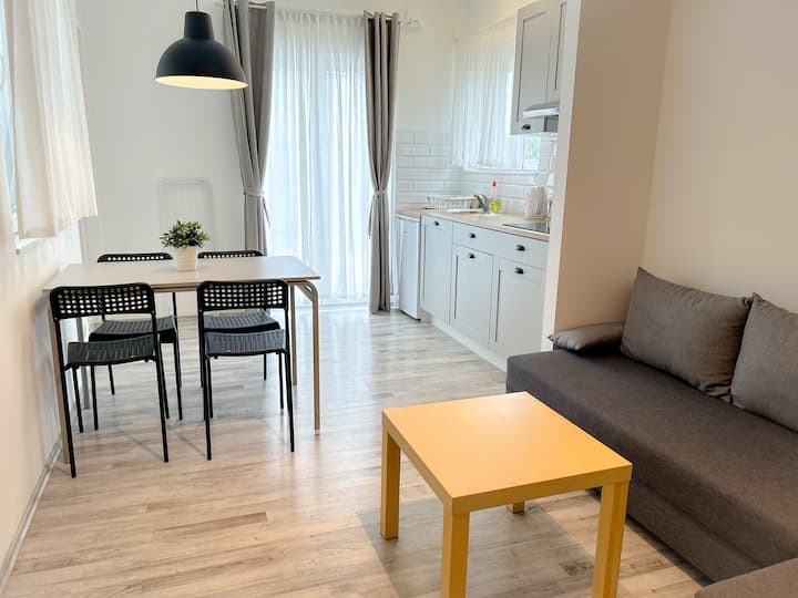 Cozy Studio Overlooking Downtown - Tučepi
