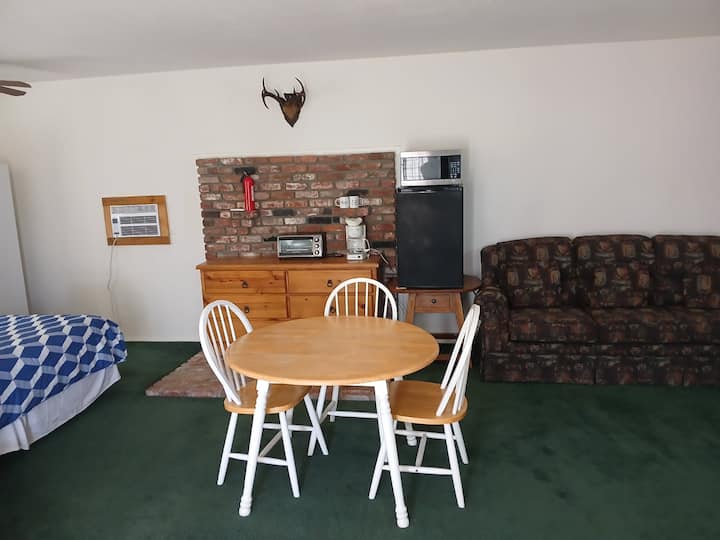 Cabin E In The Eastern Sierras - Cartago, CA