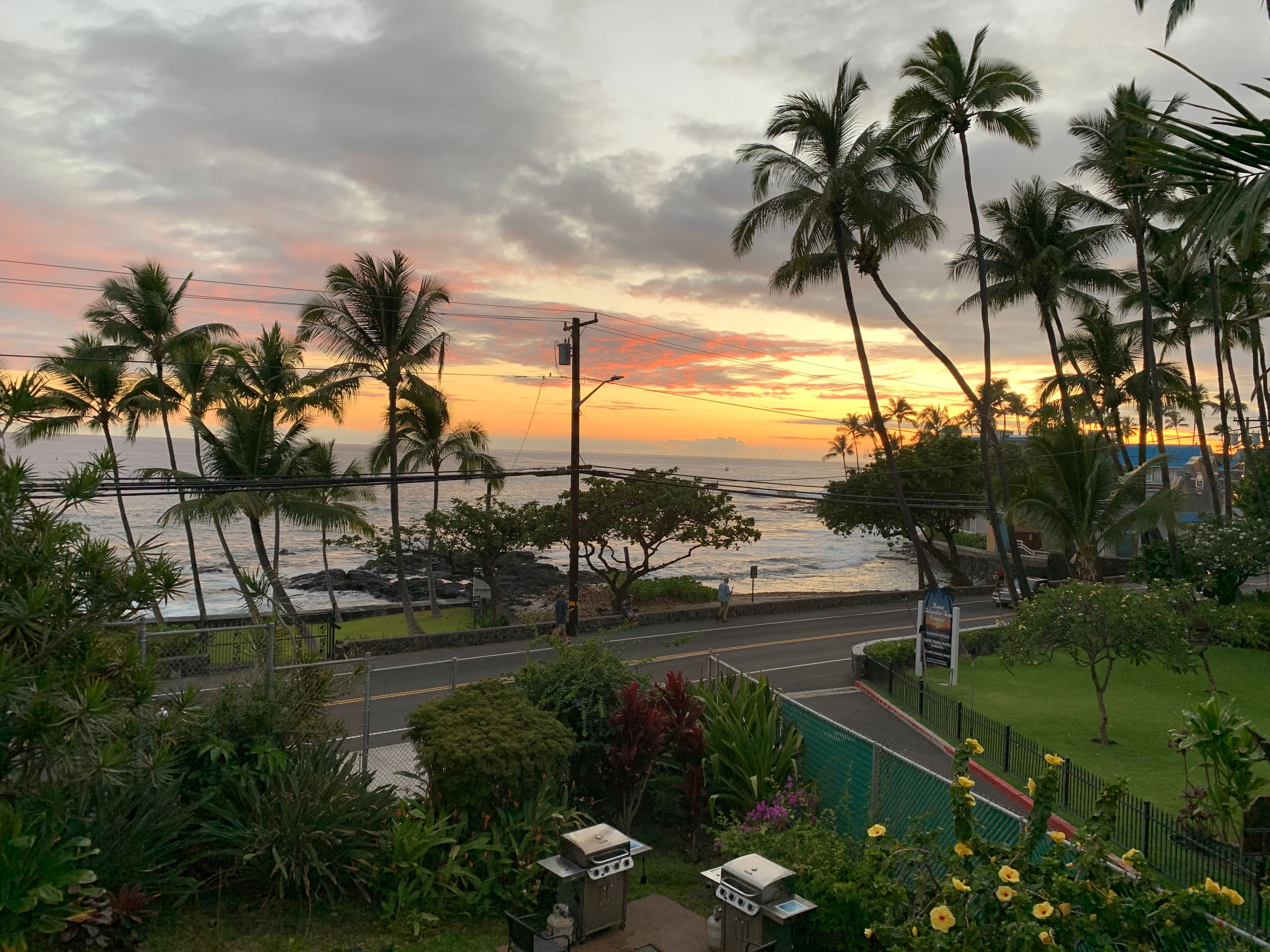 Condo in Kailua-Kona · ★4.83 · 1 bedroom · 3 beds · 2 shared baths - Image 32