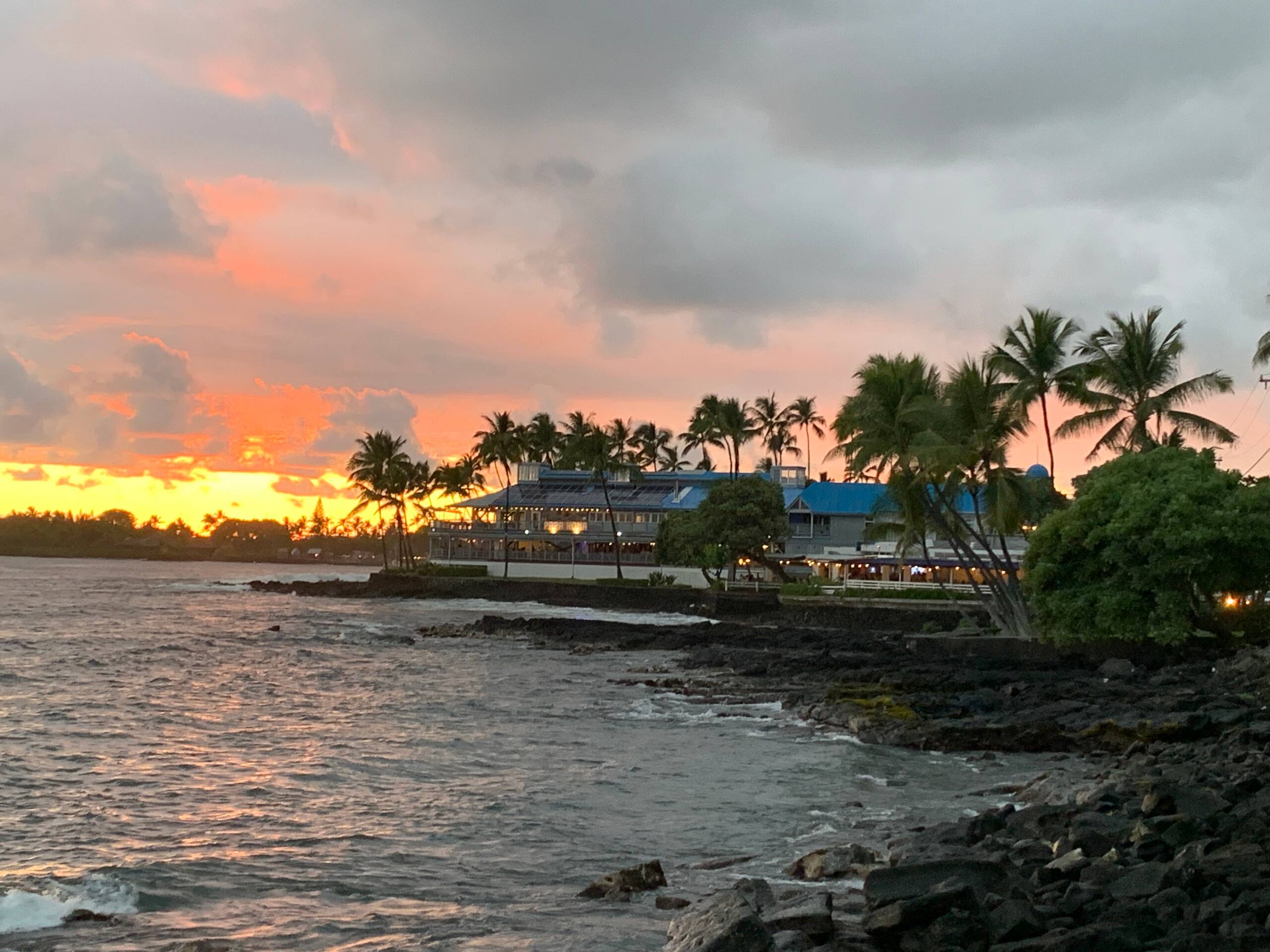 Condo in Kailua-Kona · ★4.83 · 1 bedroom · 3 beds · 2 shared baths - Image 29